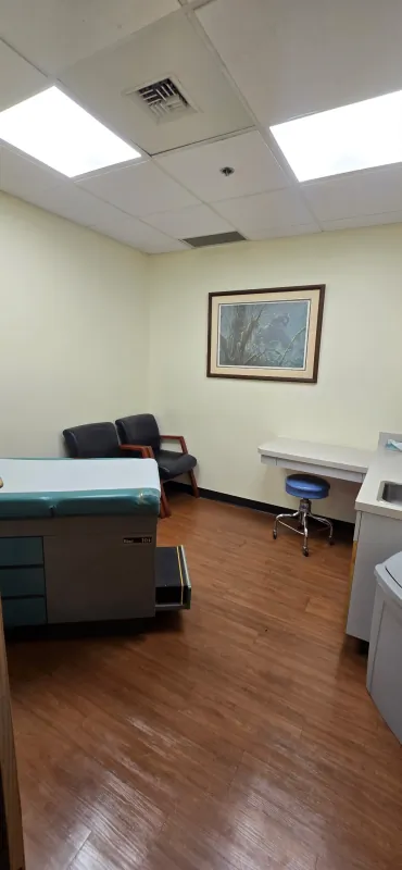 Consultation room inside the Modena Health Coronado office.