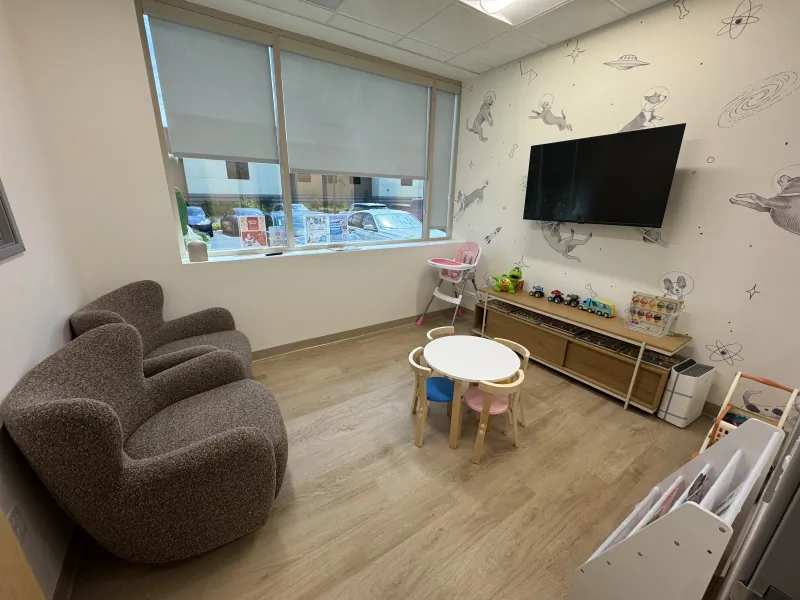 Child-friendly waiting area at the Modena Health Eastlake office.