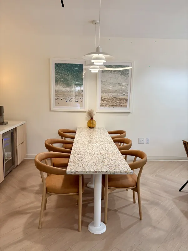 Consultation table and seating at the Modena Health Solana Beach office.