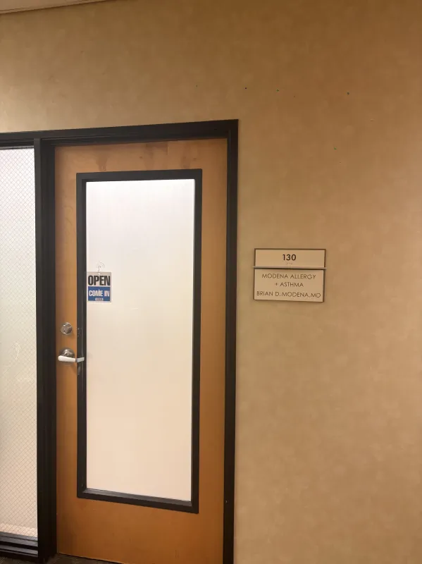 Entrance to the Modena Health Torrance office.